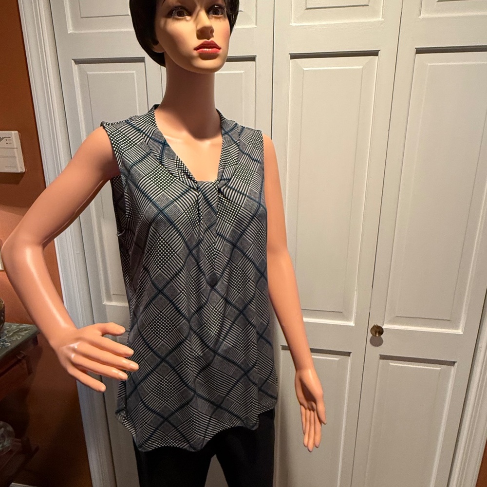 Christopher & Banks Sleeveless top